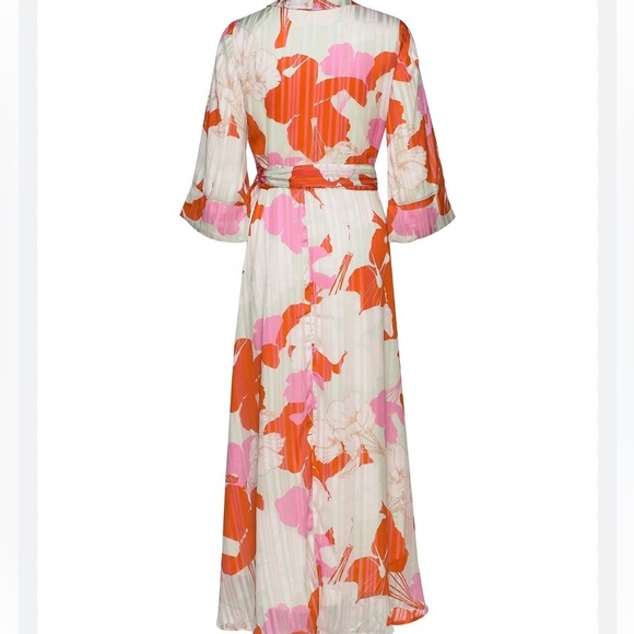 Ilse Jacobsen Dresses & Skirts - NWOT Ilse Jacobsen Green Lily Maxi Wrap Dress